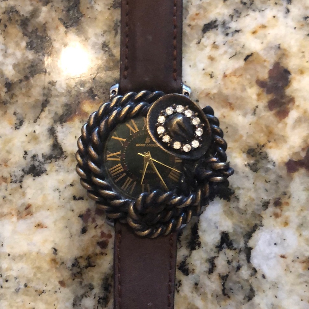 Marie Lourdes western style watch